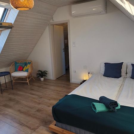 Napraszallas Vendeghaz Balatonakali Exterior foto
