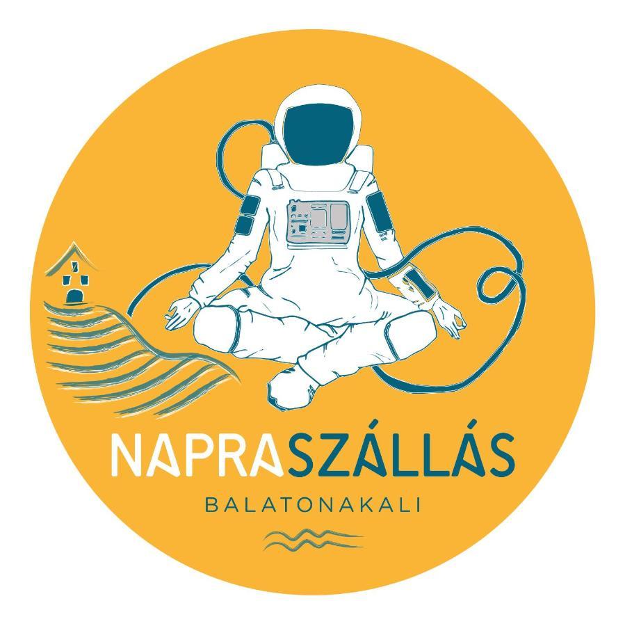 Napraszallas Vendeghaz Balatonakali Exterior foto